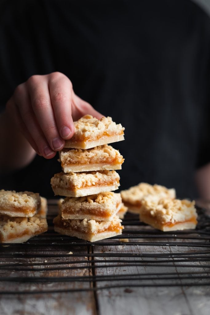 Apricot Shortbread Bars