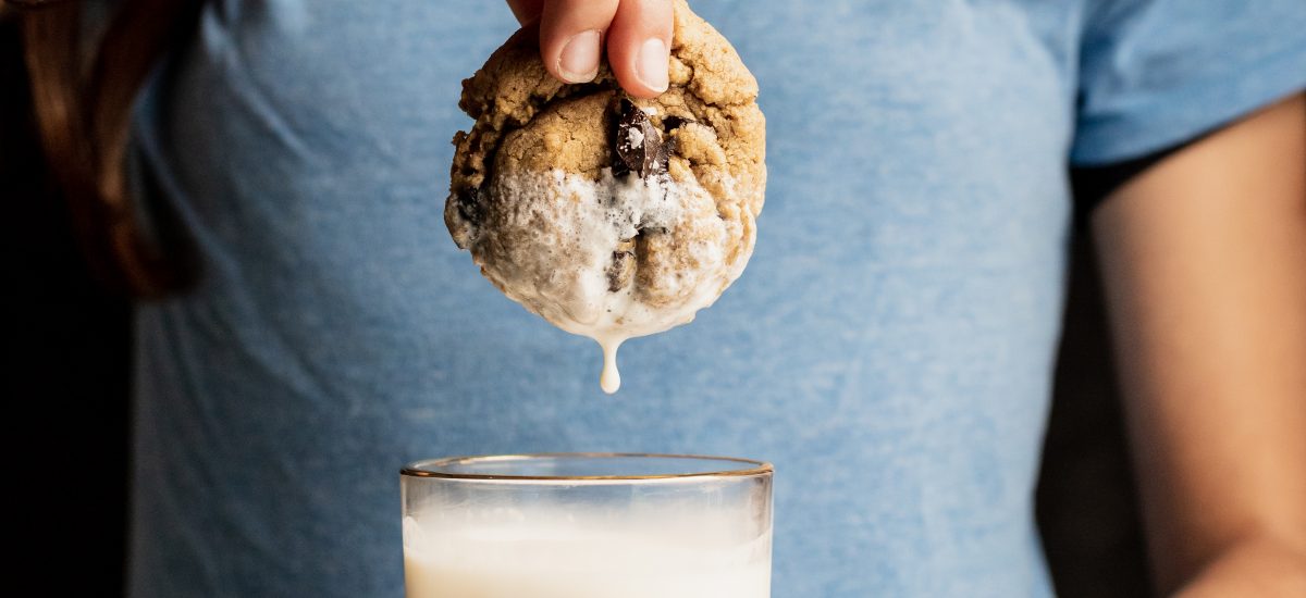 Chocolate Chip Cookie dunk