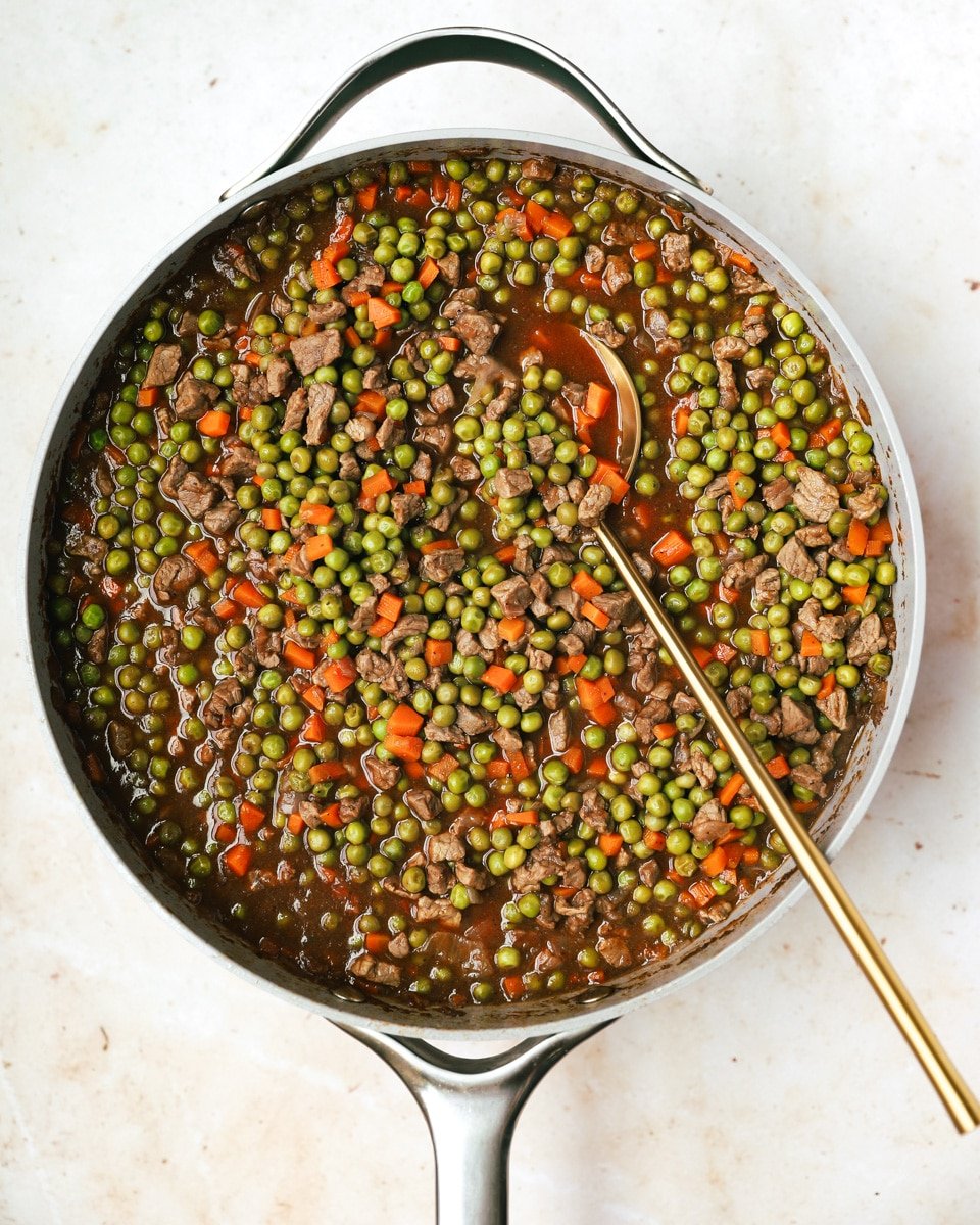 Peas and meat stew