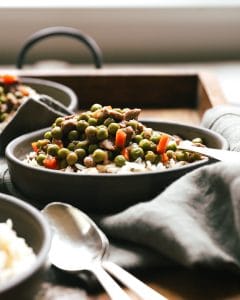 Peas and meat in a bowl