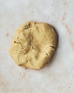 Spiced Shortbread with Orange Marmalade dough