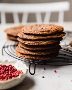 ginger-spice-cookies_final_stack-of-cookies
