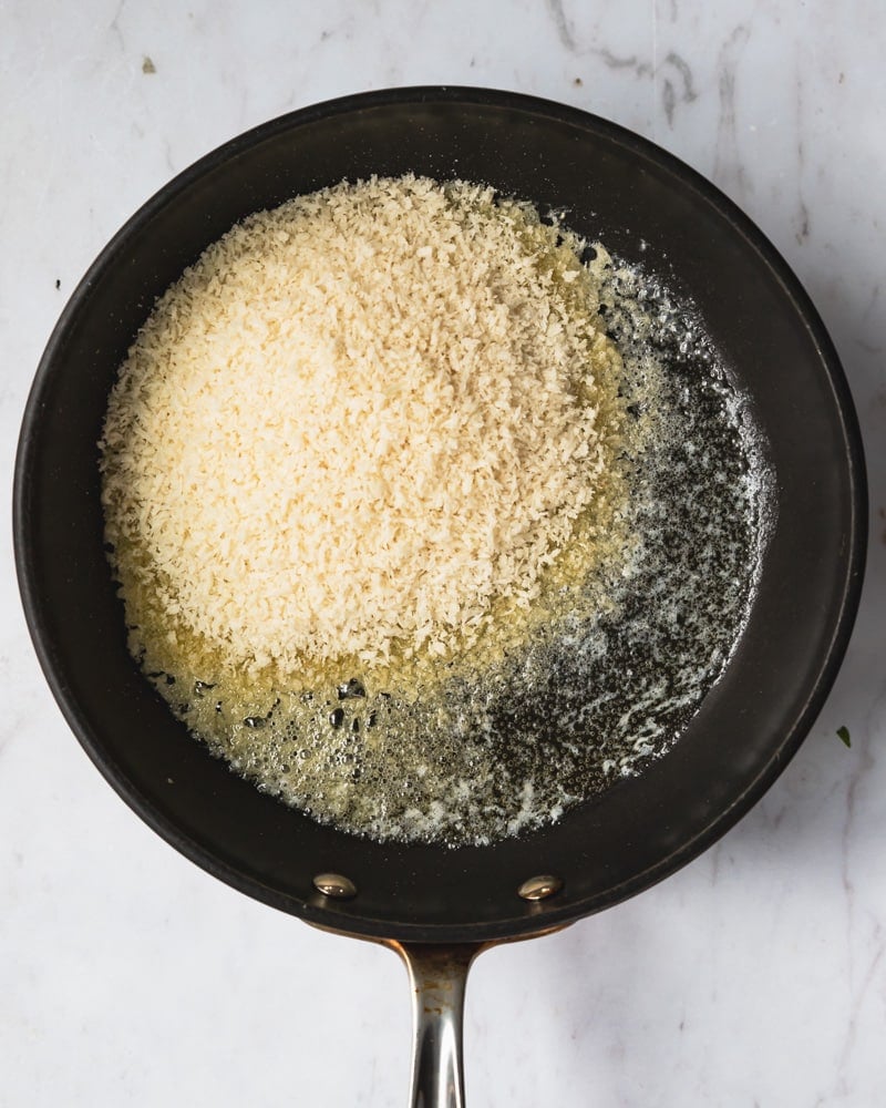 creamy-garlic-lemon-pasta-with-crab_process_pankobreadcrumbs