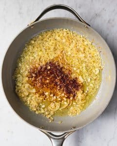 creamy-garlic-lemon-pasta-with-crab_process_spices