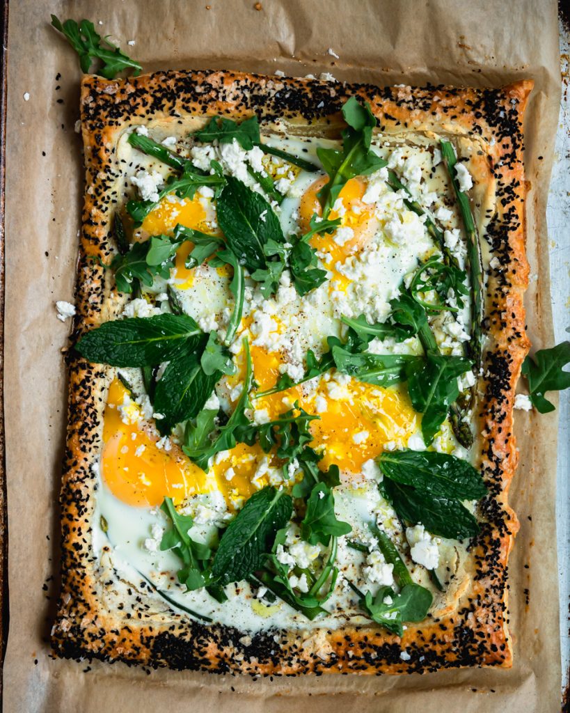 puff_pastry_breakfastpizza_final_wholepizzabaked