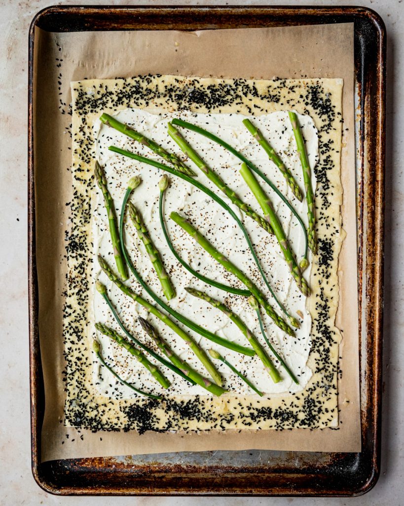puff_pastry_breakfastpizza_process_toppedwithasparagusandonions